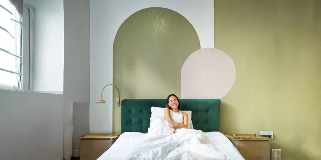 Как стильно оформить изголовье кровати — вдохновляющие идеи и свежие тренды